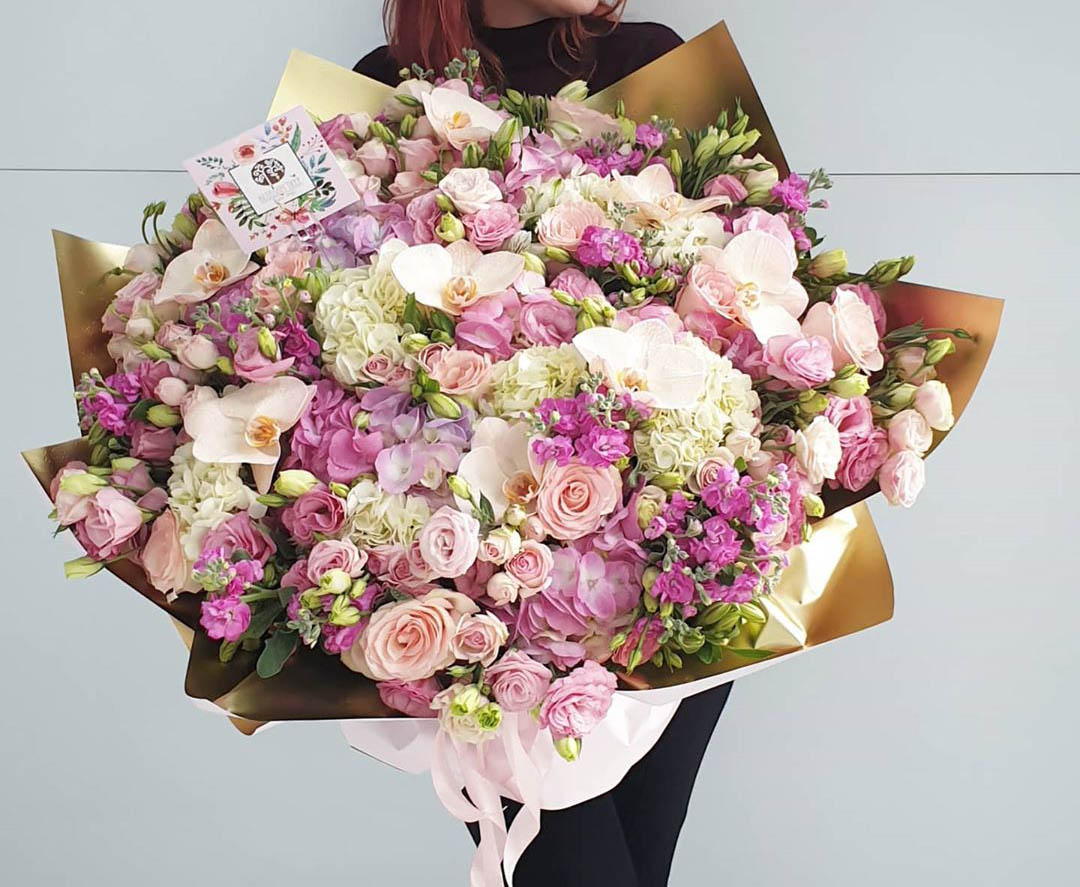 Fresh Flowers in Dubai